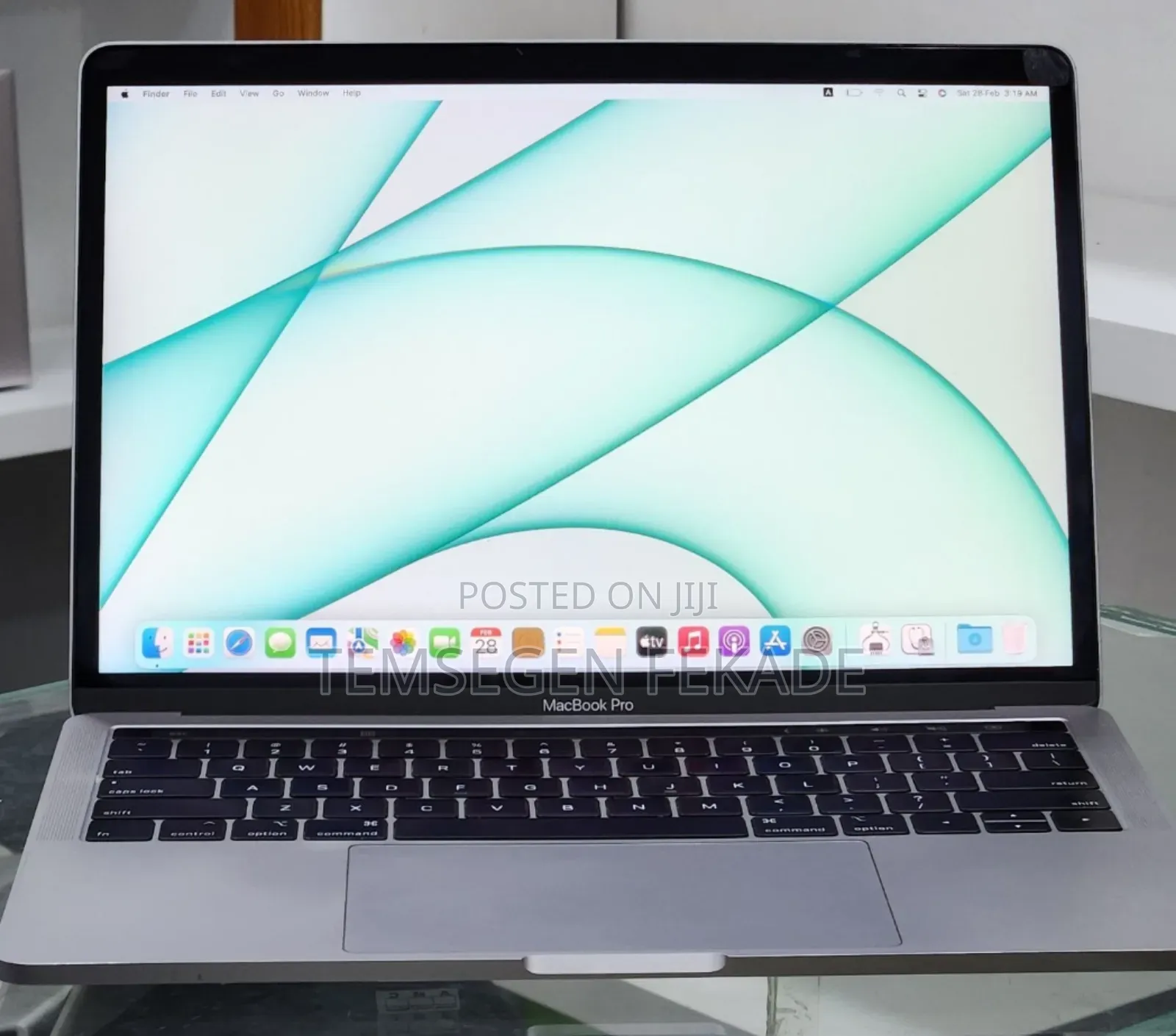 New Laptop Apple MacBook 2019 16GB Intel Core i7 SSD 1T