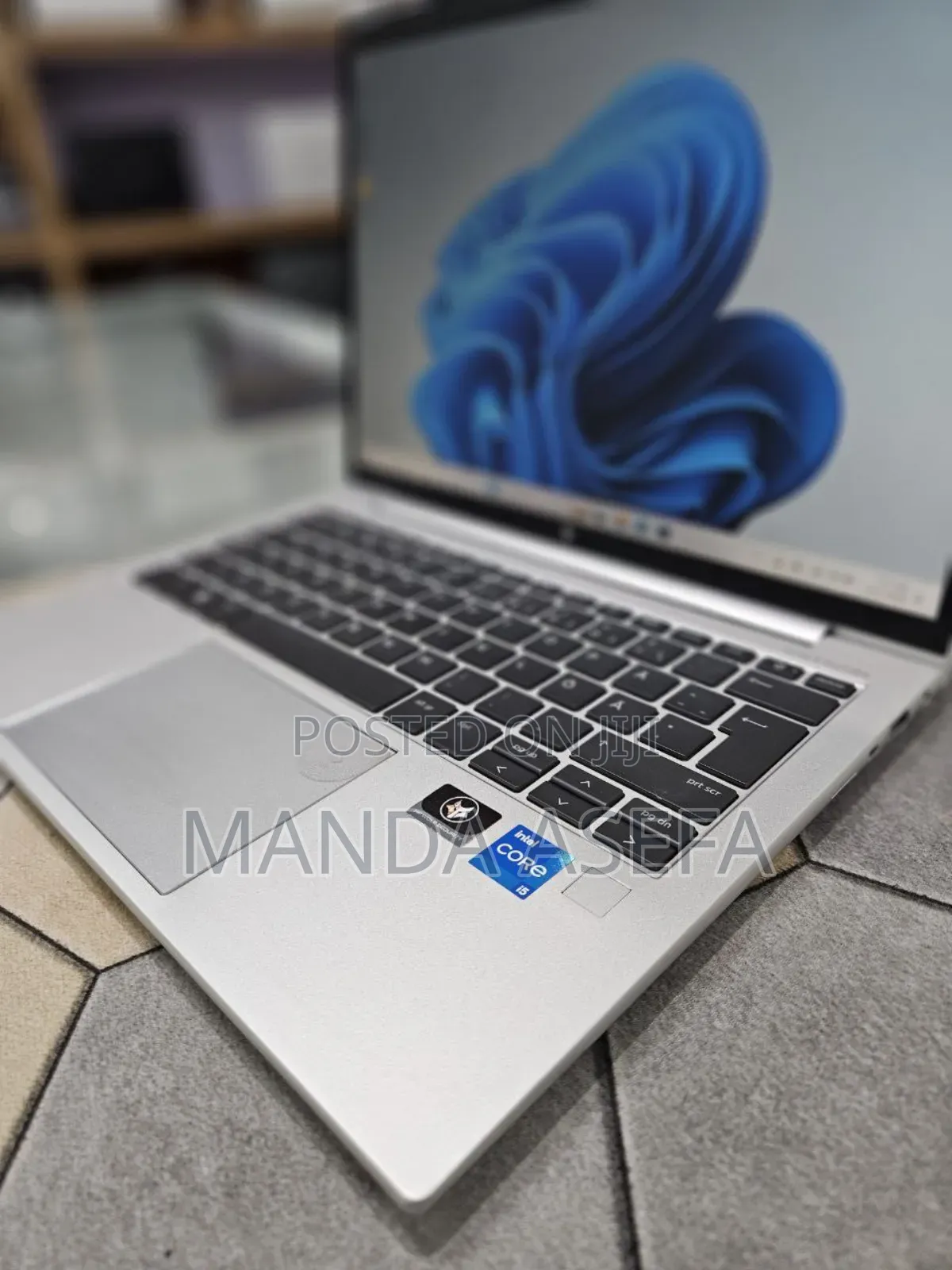 New Laptop HP EliteBook 830 G9 16GB Intel Core i5 SSD 512GB