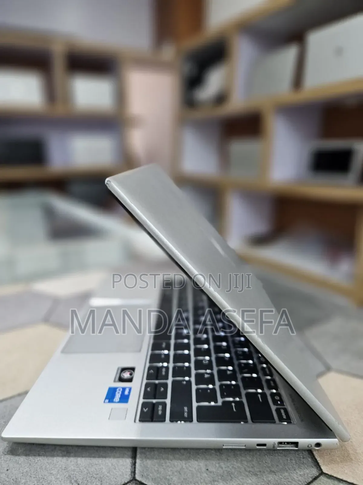 New Laptop HP EliteBook 830 G9 16GB Intel Core i5 SSD 512GB