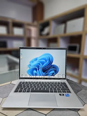 New Laptop HP EliteBook 830 G9 16GB Intel Core i5 SSD 512GB