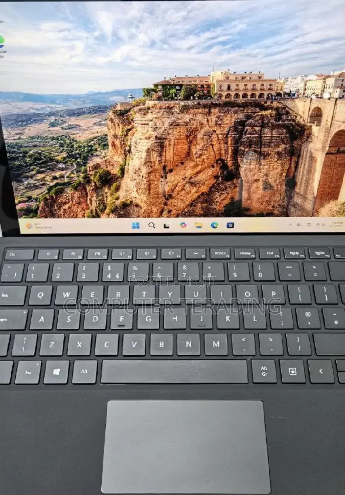 New Laptop Microsoft Surface Pro 7+ 16GB Intel Core i7 SSD 256GB