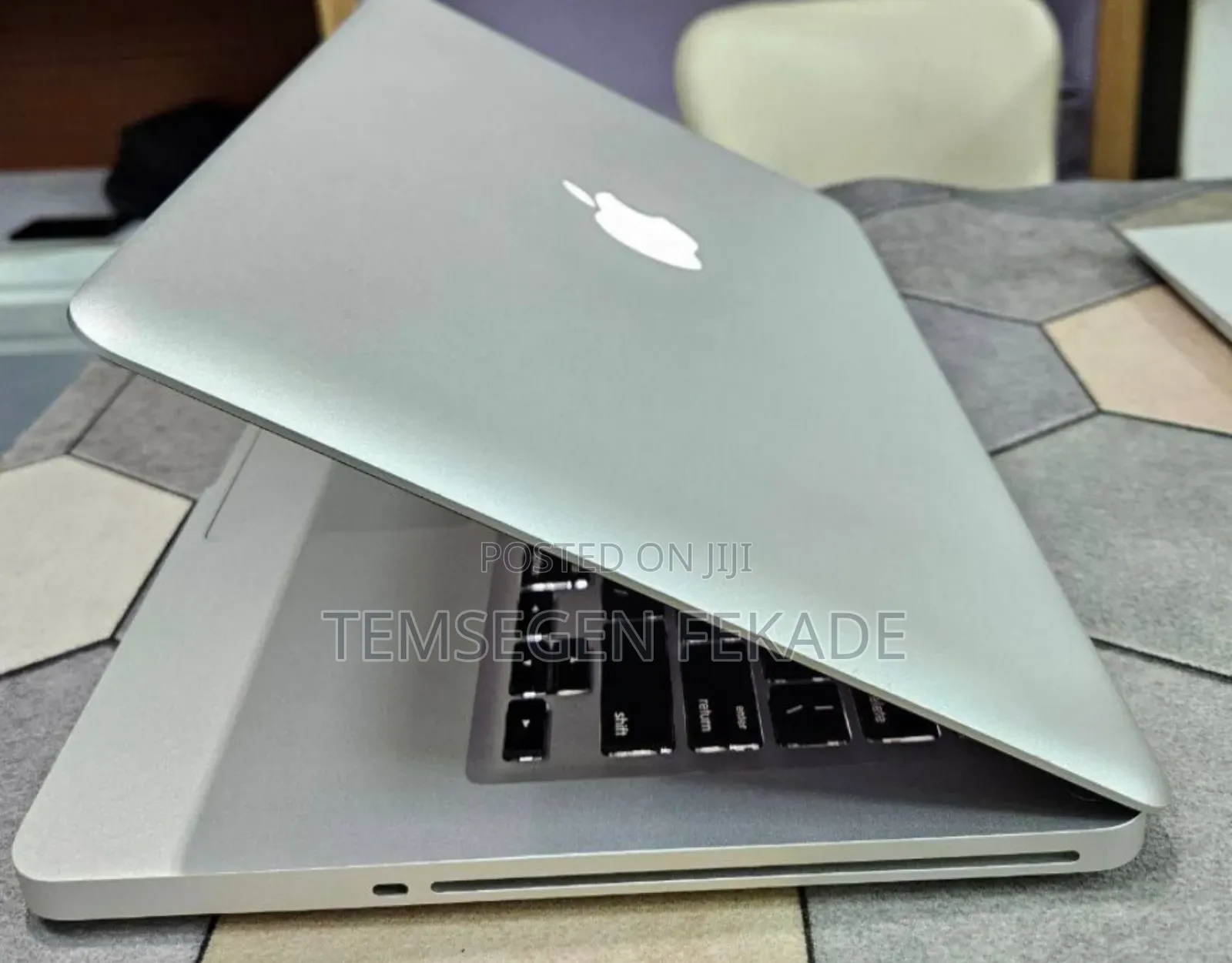 Laptop Apple MacBook Pro 2012 4GB Intel Core i5 SSD 500GB