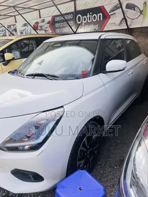 Suzuki Swift 2025 White