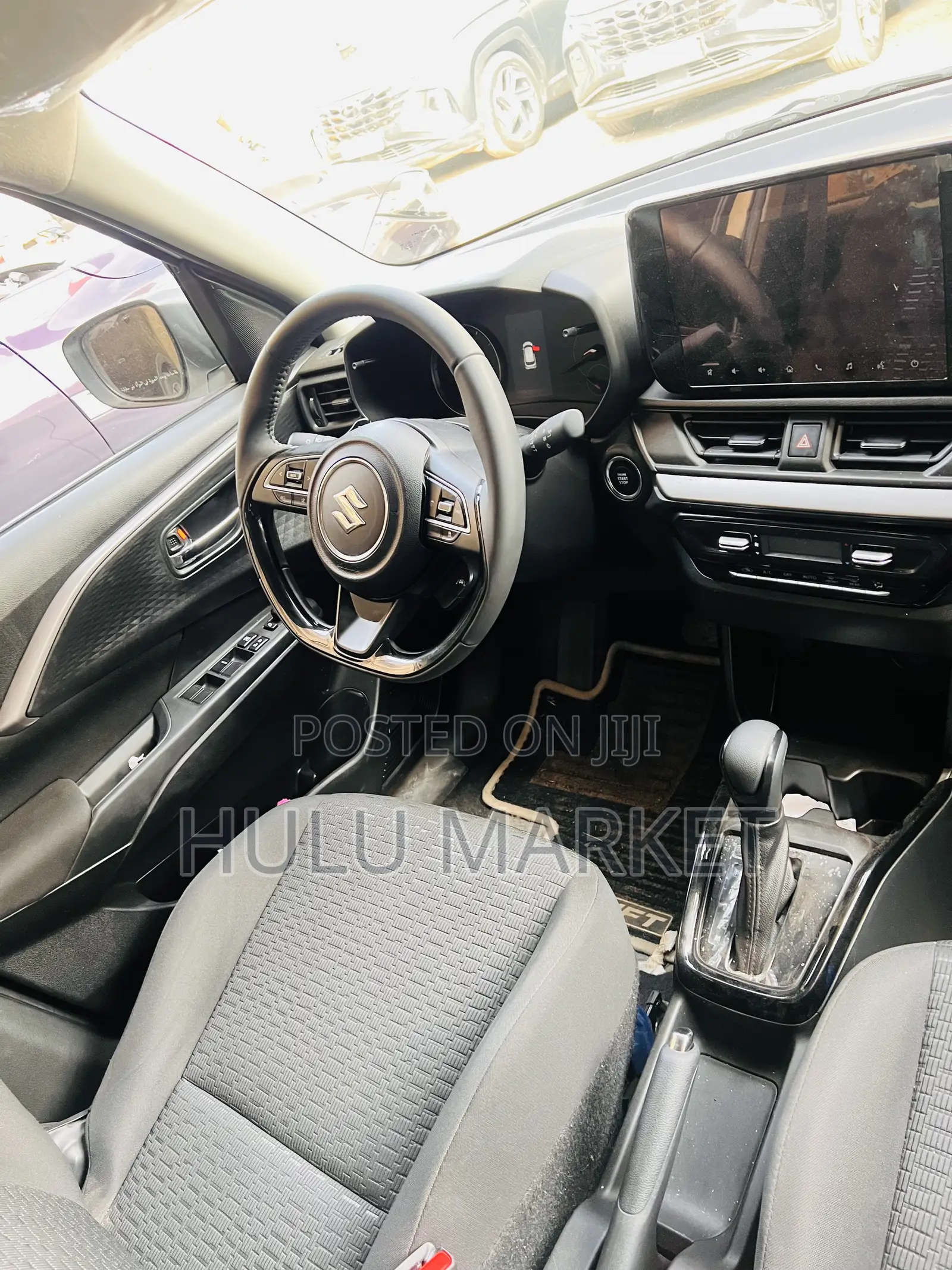 Suzuki Swift 2025 White