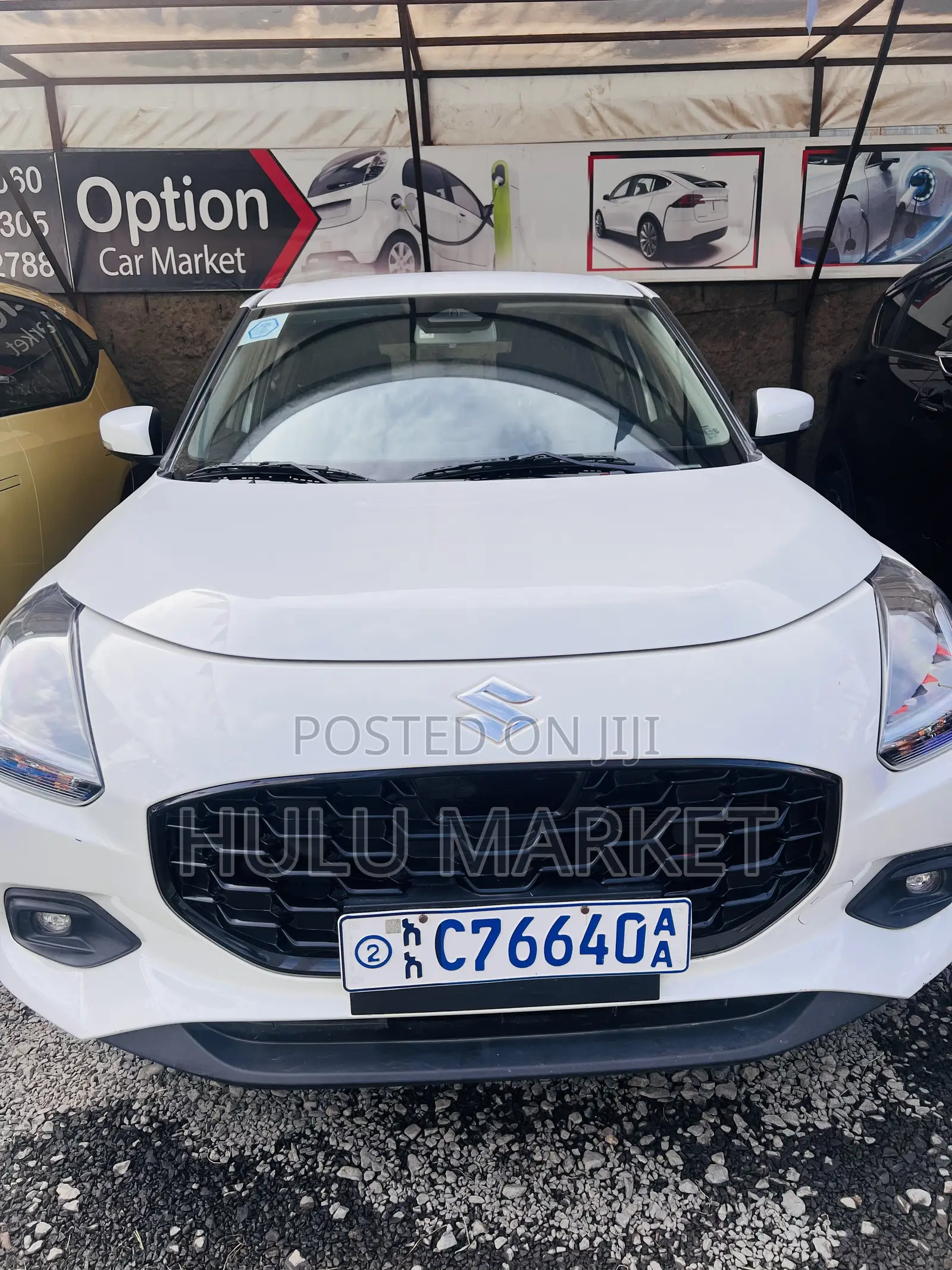 Suzuki Swift 2025 White