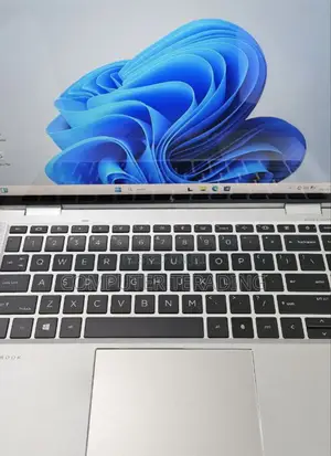 New Laptop HP EliteBook 1040 G8 16GB Intel Core i7 SSD 512GB