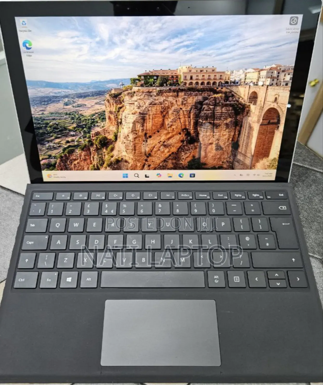 New Laptop Microsoft Surface Pro 7 16GB Intel Core i7 SSD 256GB