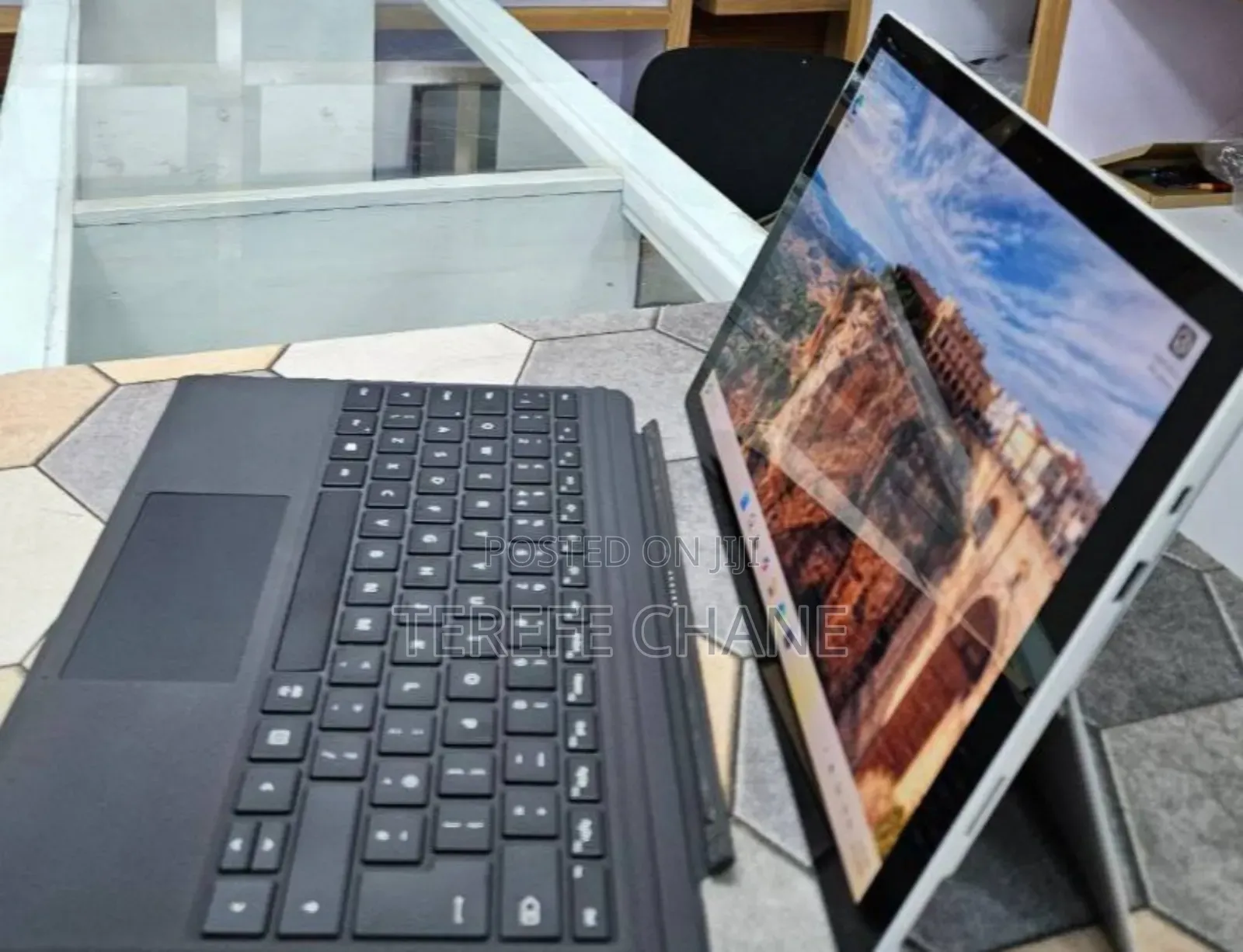 New Laptop Microsoft Surface Pro 7 16GB Intel Core i5 SSD 256GB