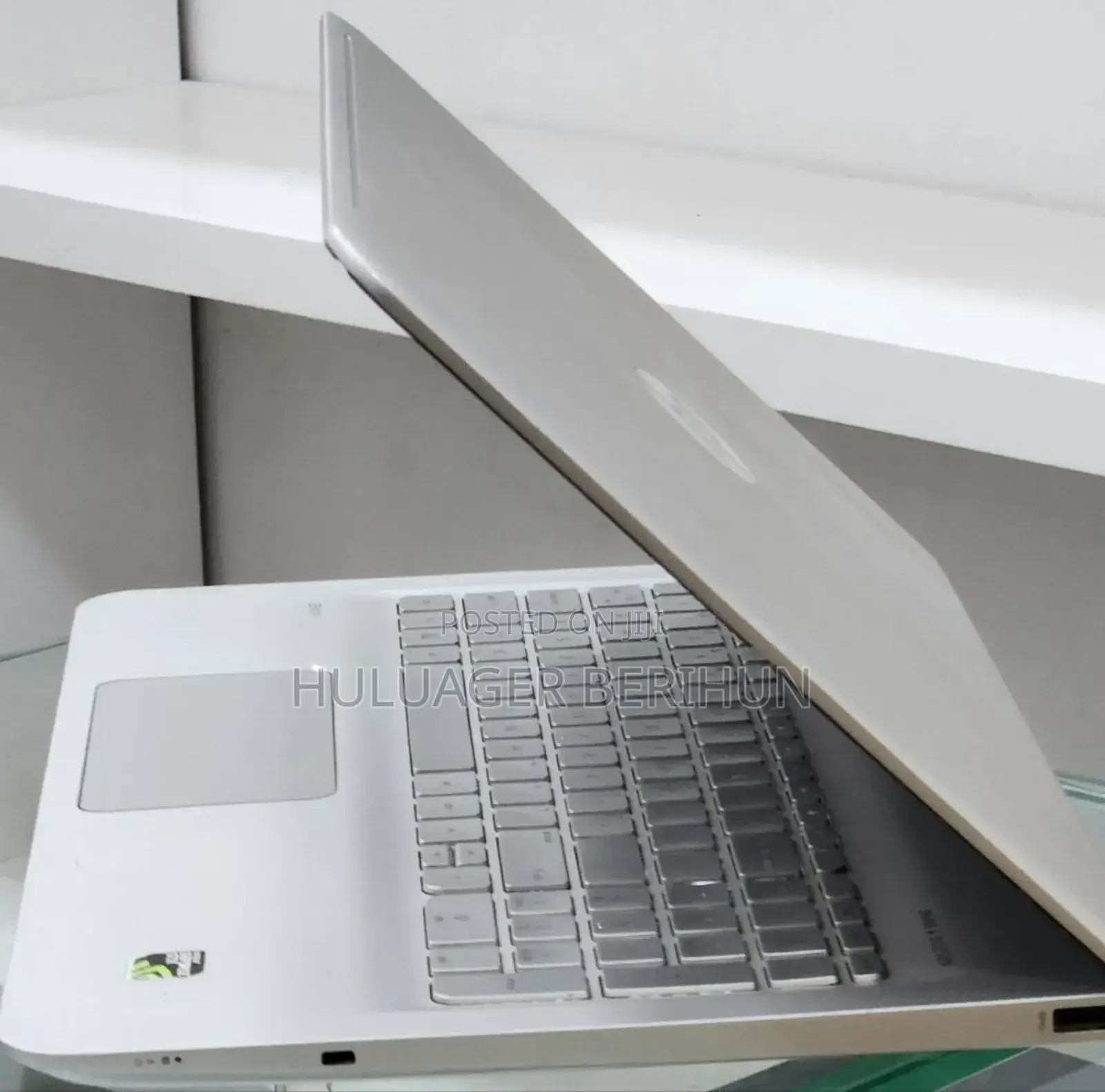 New Laptop HP 15 8GB Intel Core i5 HDD 128GB