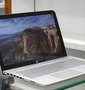 New Laptop HP 15 8GB Intel Core i5 HDD 128GB
