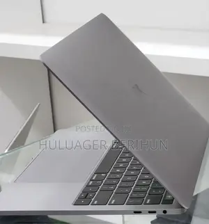New Laptop Apple MacBook Pro 2019 16GB Intel Core i7 SSD 1T