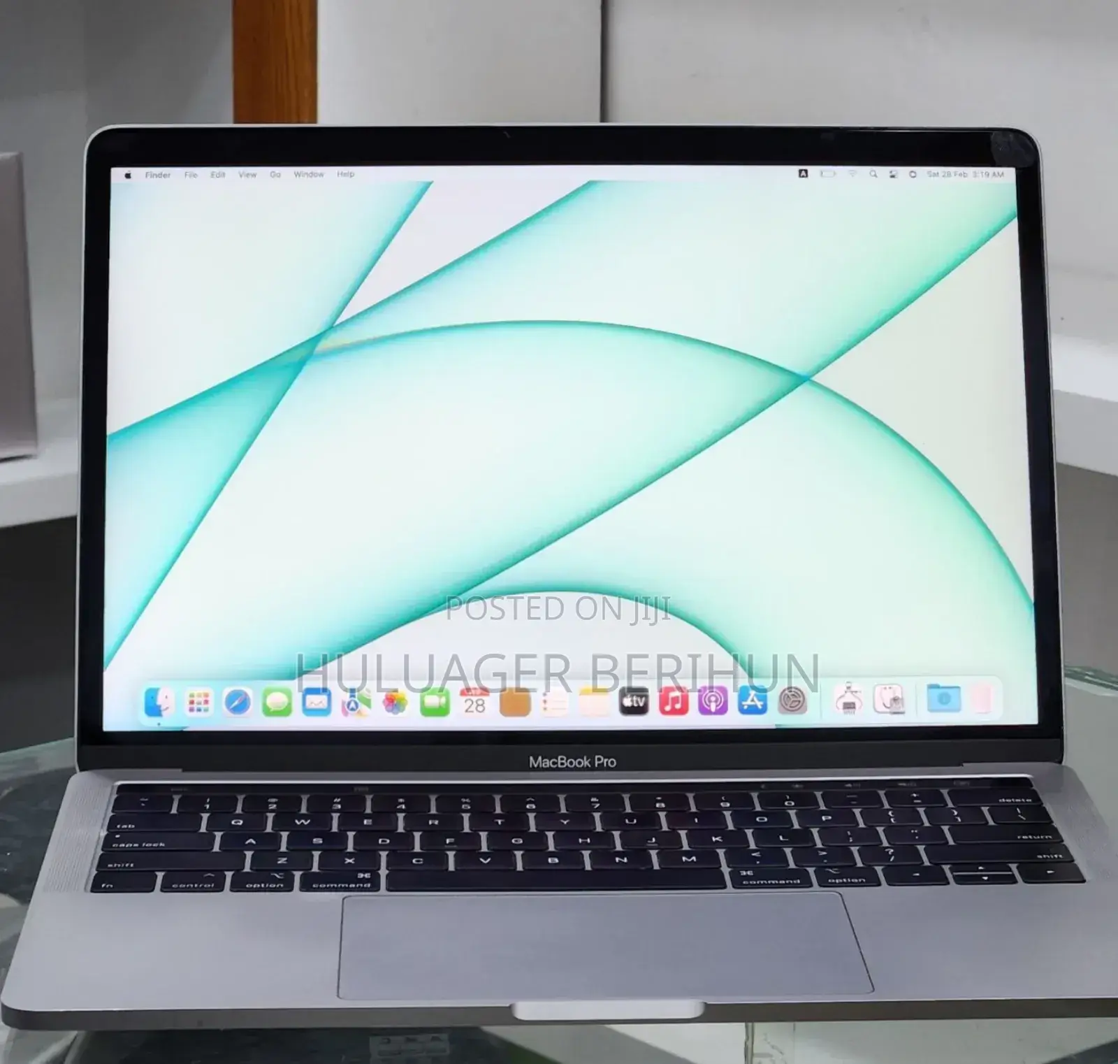 New Laptop Apple MacBook Pro 2019 16GB Intel Core i7 SSD 1T