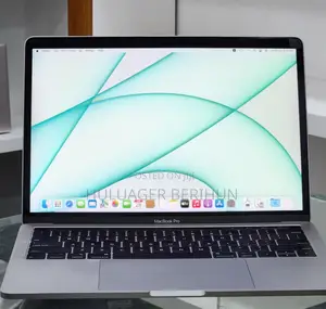 New Laptop Apple MacBook Pro 2019 16GB Intel Core i7 SSD 1T