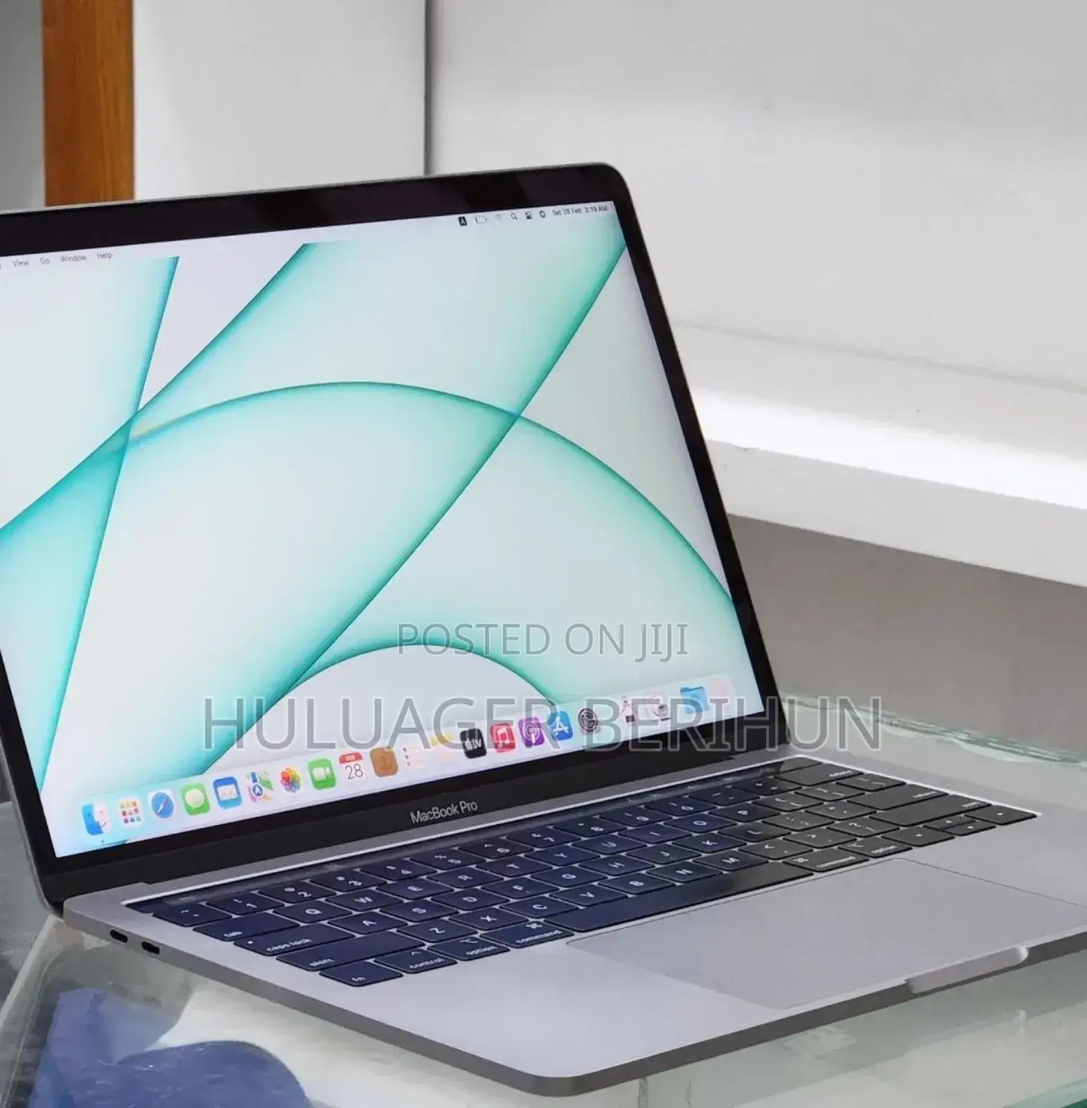 New Laptop Apple MacBook Pro 2019 16GB Intel Core i7 SSD 1T