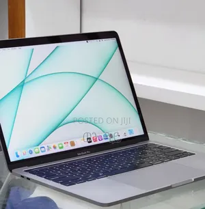 New Laptop Apple MacBook Pro 2019 16GB Intel Core i7 SSD 1T