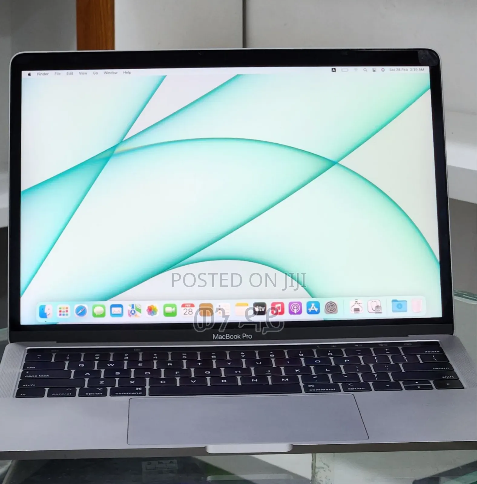 New Laptop Apple MacBook Pro 2019 16GB Intel Core i7 SSD 1T