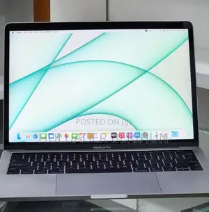 New Laptop Apple MacBook Pro 2019 16GB Intel Core i7 SSD 1T