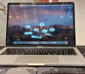 New Laptop Apple MacBook Pro 2016 8GB Intel Core i5 SSD 256GB