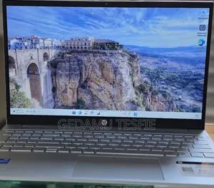 New Laptop HP Pavilion 15 8GB Intel Core i5 SSD 512GB