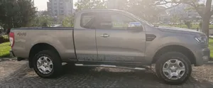 Ford Ranger Wildtrak 2018 Gold