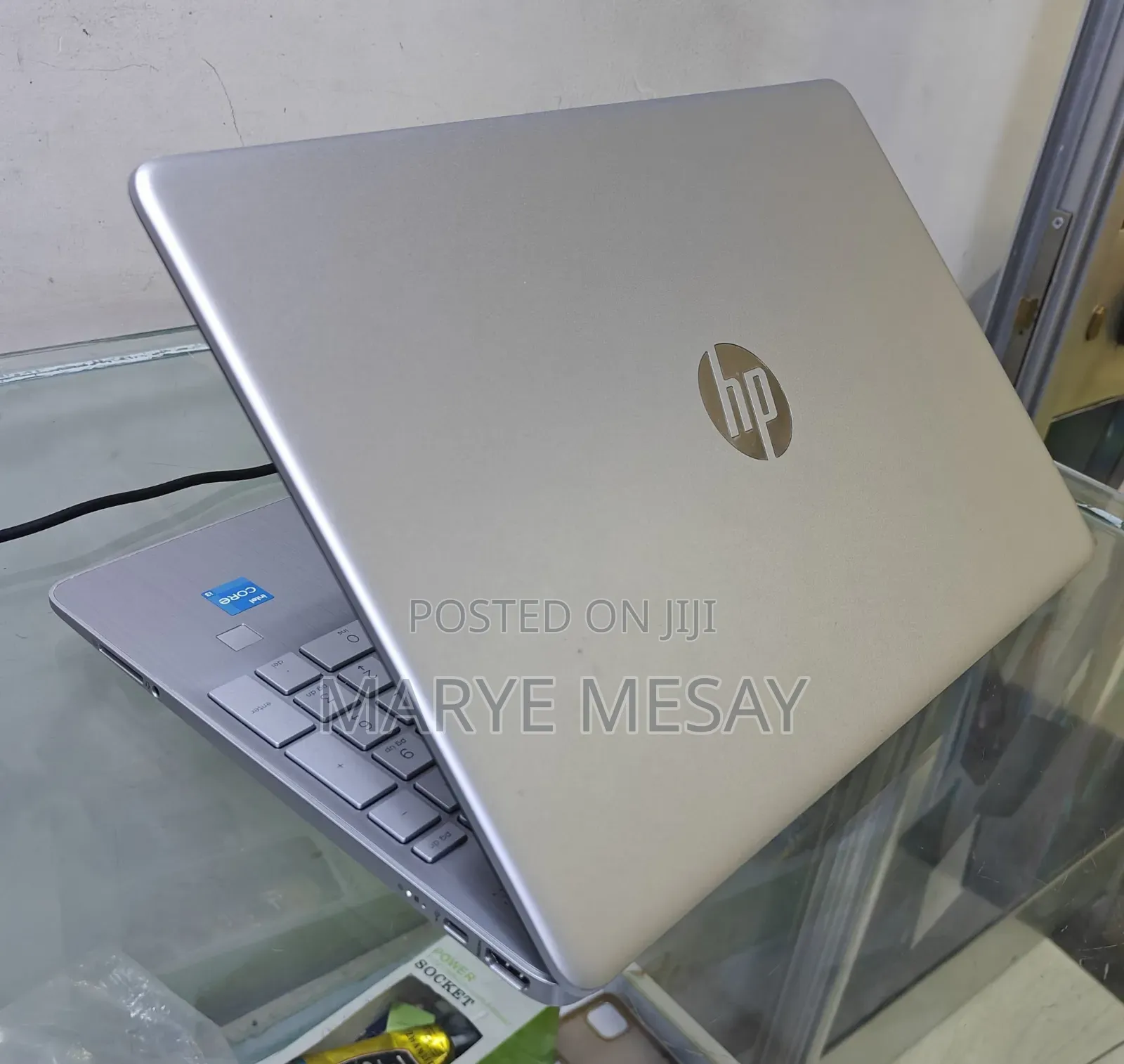 New Laptop HP OmniStudio X All-in-One 8GB Intel Core i3 SSD 512GB