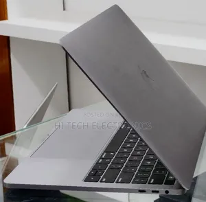 New Laptop Apple MacBook Pro 2019 16GB Intel Core i7 SSD 1T