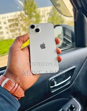 Apple iPhone 13 128 GB White