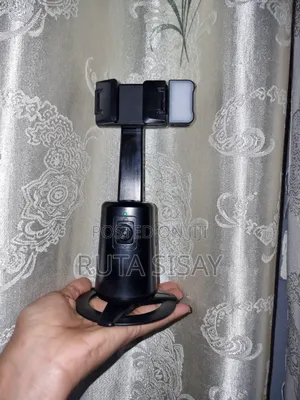 A 200. 360° Auto Face Tracking Phone Holder Tracking Cam
