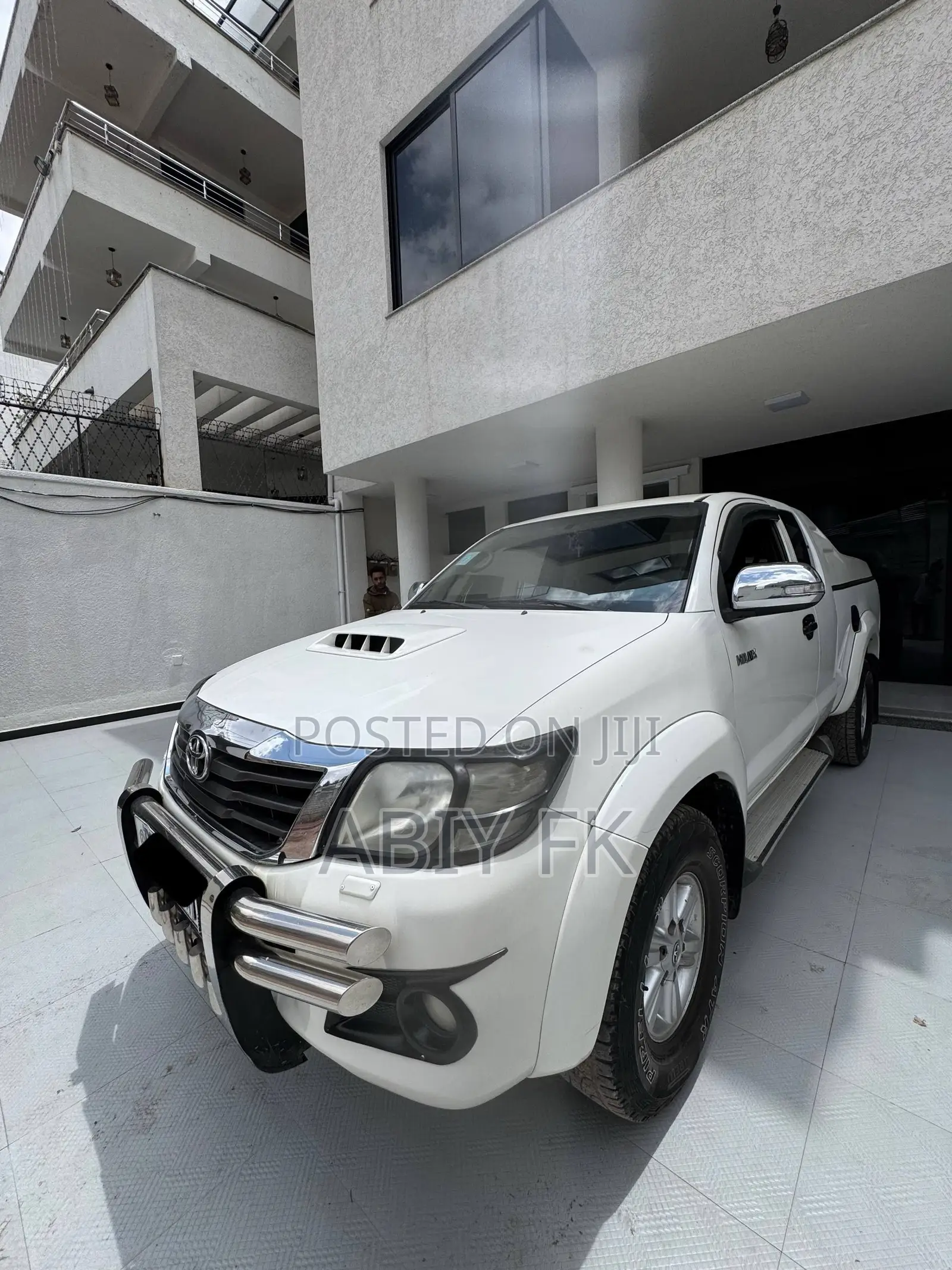 Toyota Hilux 2013 White