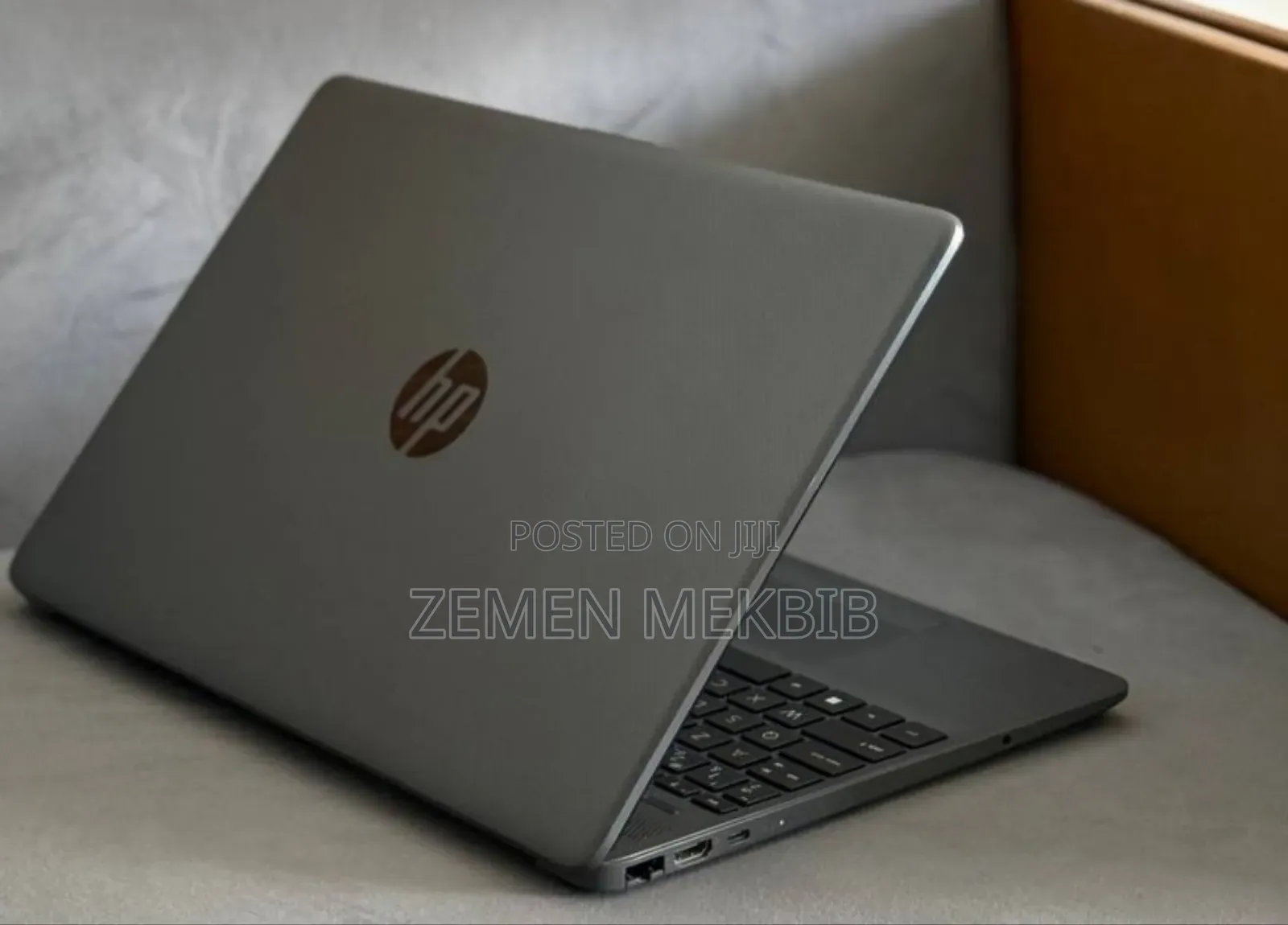 New Laptop HP Stream Notebook 4GB Intel Core 3 HDD 1T