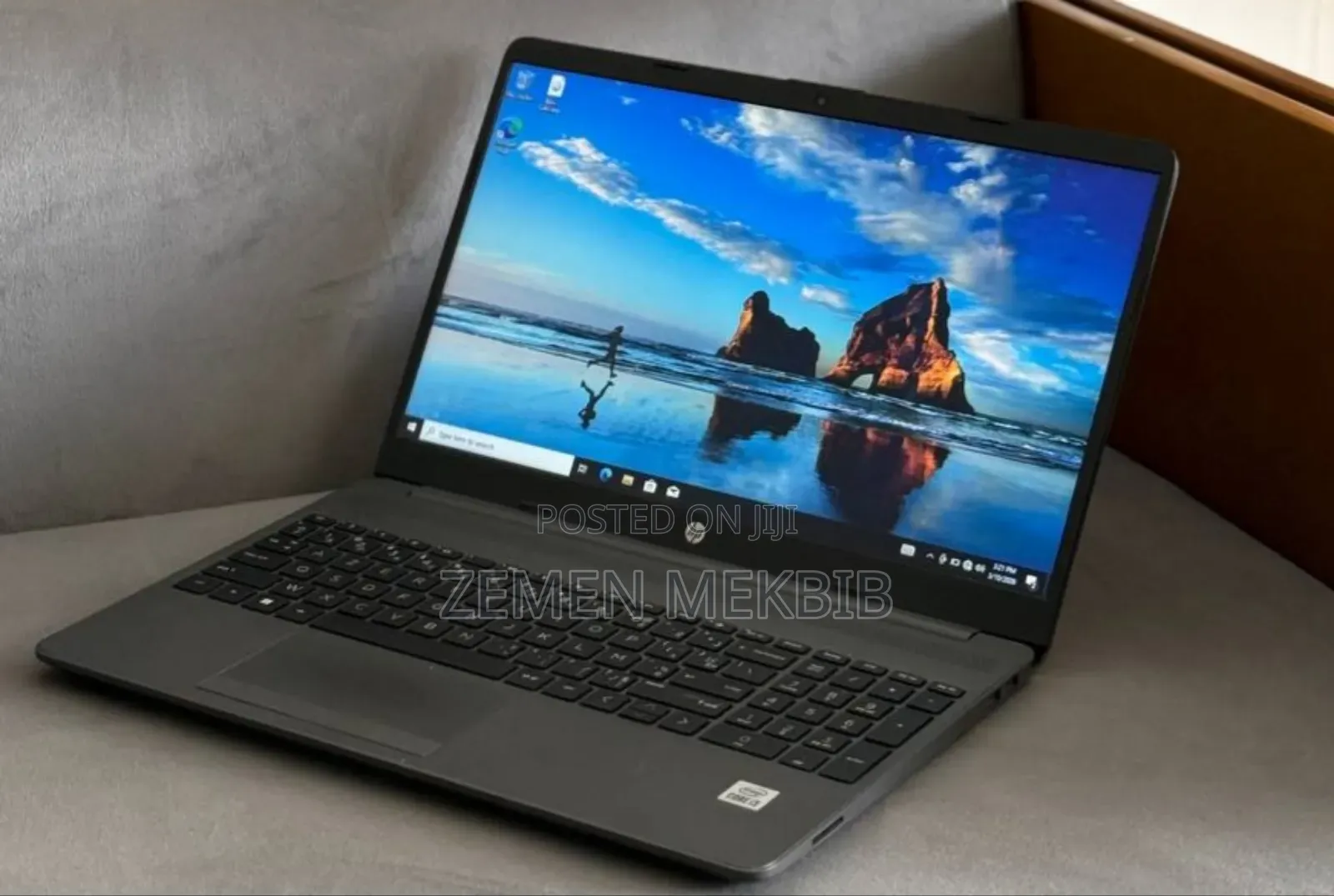 New Laptop HP Stream Notebook 4GB Intel Core 3 HDD 1T