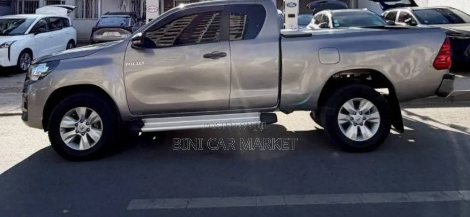 Toyota Hilux 2020 Silver
