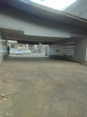 Car Show Room for Rent