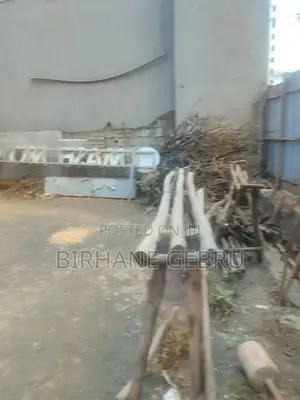 Car Show Room for Rent