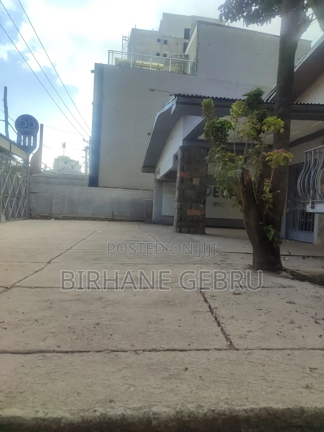 Car Show Room for Rent