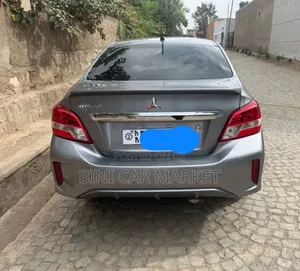 Mitsubishi Attrage 2021 Gray