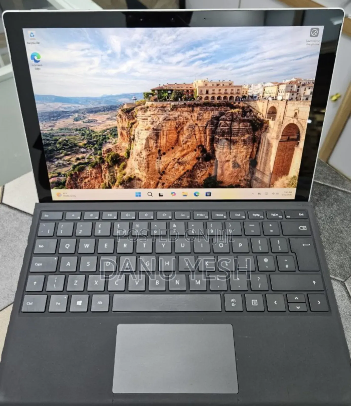 New Laptop Microsoft Surface Pro 7+ 16GB Intel Core i7 SSD 256GB