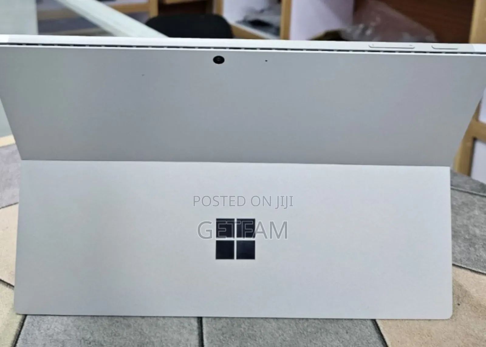 New Laptop Microsoft Surface 16GB Intel Core i7 SSD 512GB