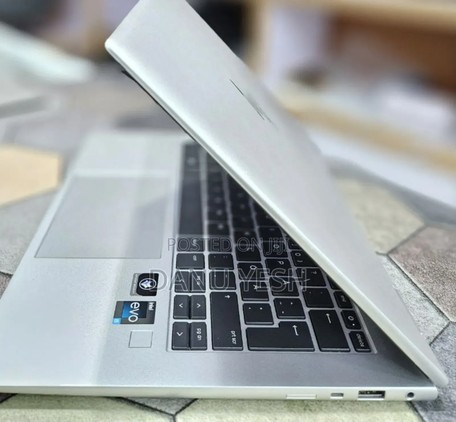 New Laptop HP EliteBook x360 1040 G9 16GB Intel Core i5 SSD 512GB