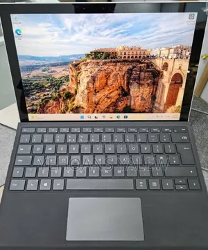 New Laptop Microsoft Surface Pro 7+ 16GB Intel Core i7 SSD 256GB