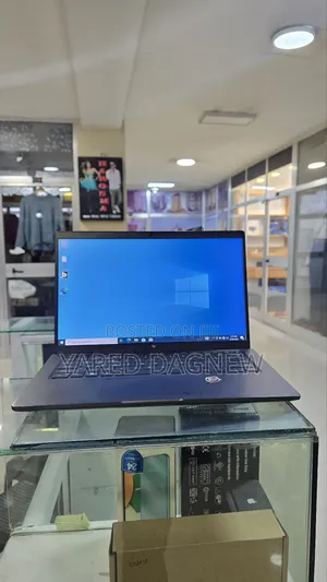 New Laptop Dell 16GB Intel Core i5 SSD 512GB