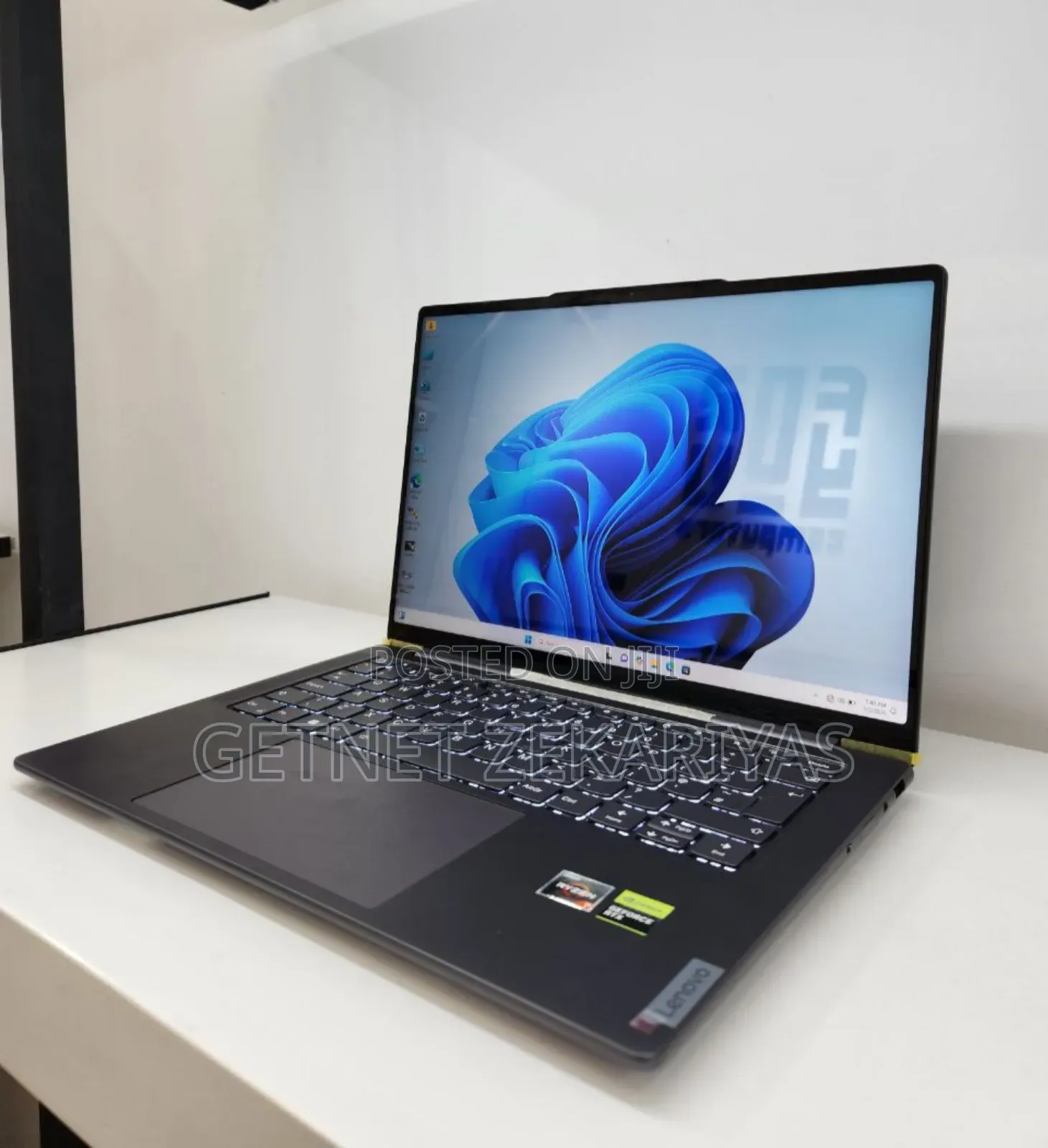 New Laptop Lenovo Yoga 7i 32GB AMD Ryzen 7 SSD 512GB
