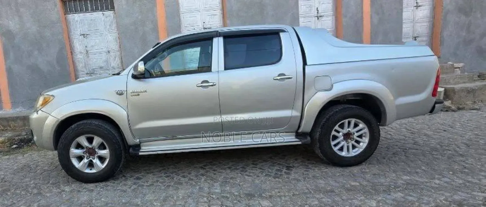 Toyota Hilux 2.5 D-4D Double Cab 2008 Gold