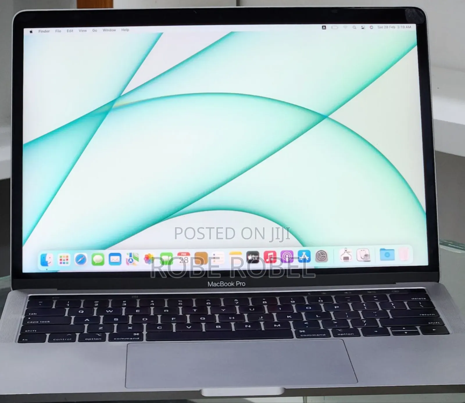 New Laptop Apple MacBook Pro 2019 16GB Intel Core i7 SSD 1T