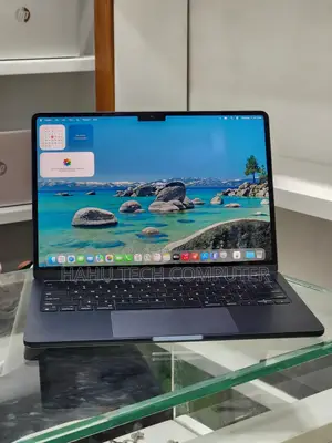 New Laptop Apple MacBook Air 2024 M3 13-inch 16GB Apple M3 SSD 512GB