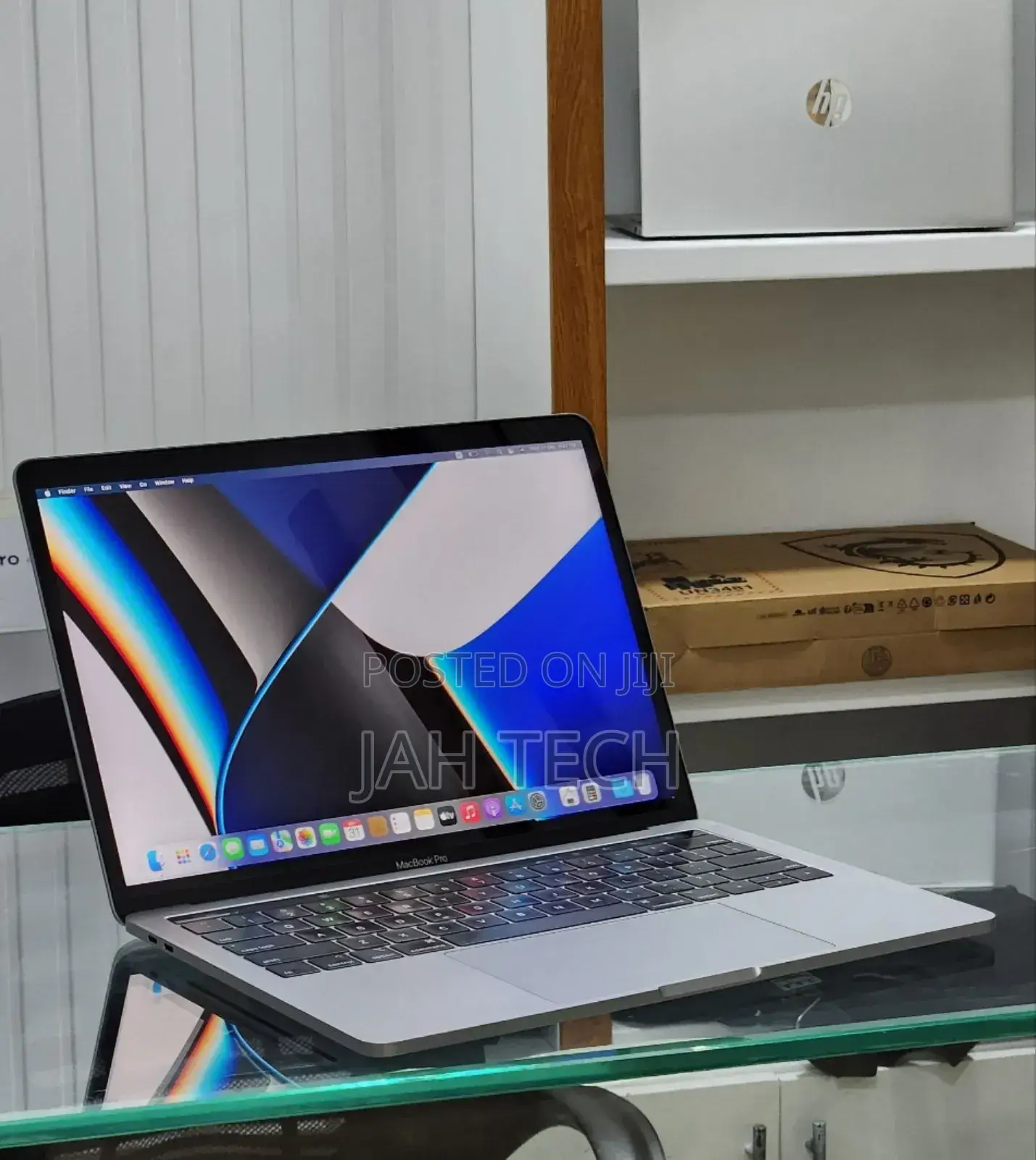 New Laptop Apple MacBook Pro M1 16GB Apple M1 SSD 256GB