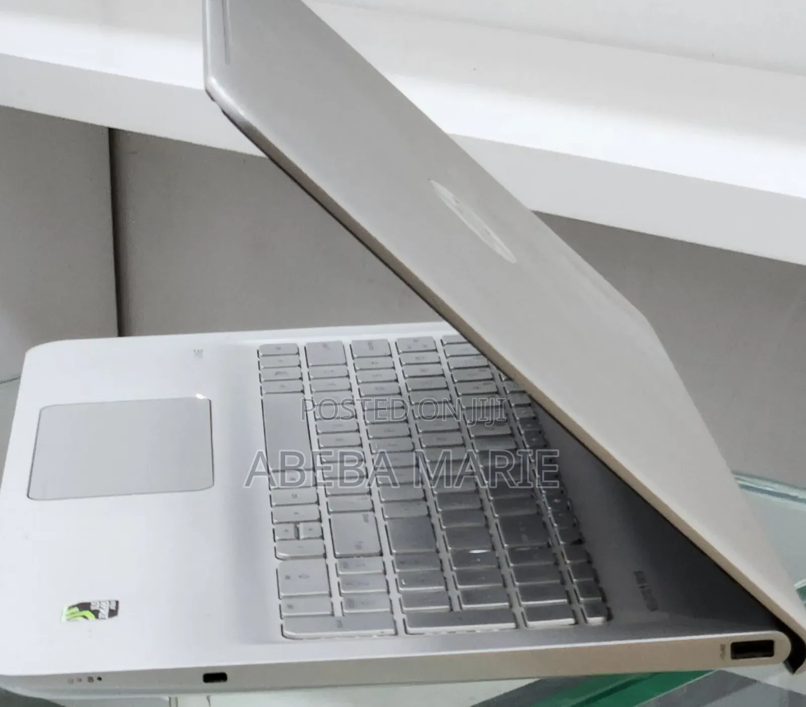 New Laptop HP Envy 15 8GB Intel Core i5 HDD+SSD 1T