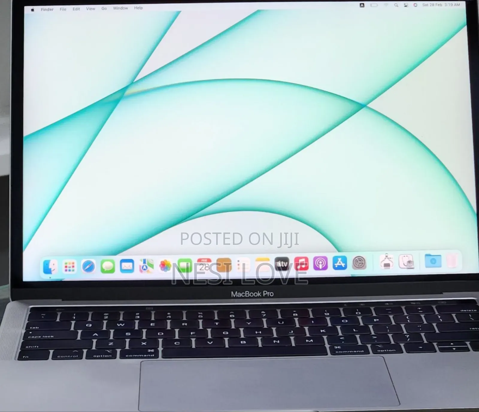 New Laptop Apple MacBook Pro 2019 16GB Intel Core i7 SSD 1T