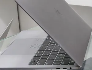 New Laptop Apple MacBook Pro 2019 16GB Intel Core i7 SSD 1T