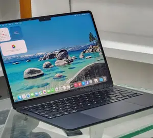 New Apple MacBook Pro 2024 M3 14-inch 16GB Intel Core i7 SSD 512GB